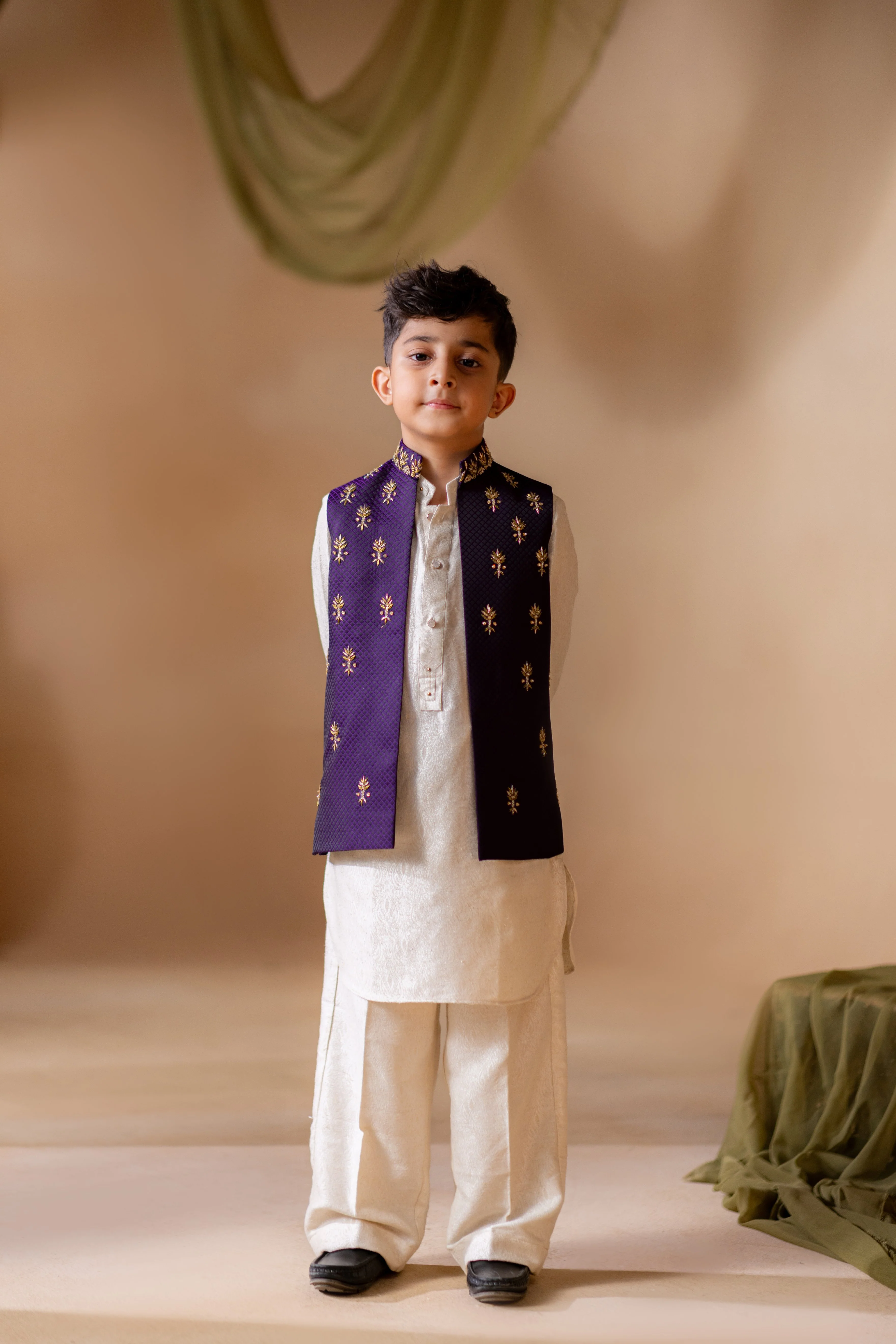 Bashar Boys Waistcoat - Image 3