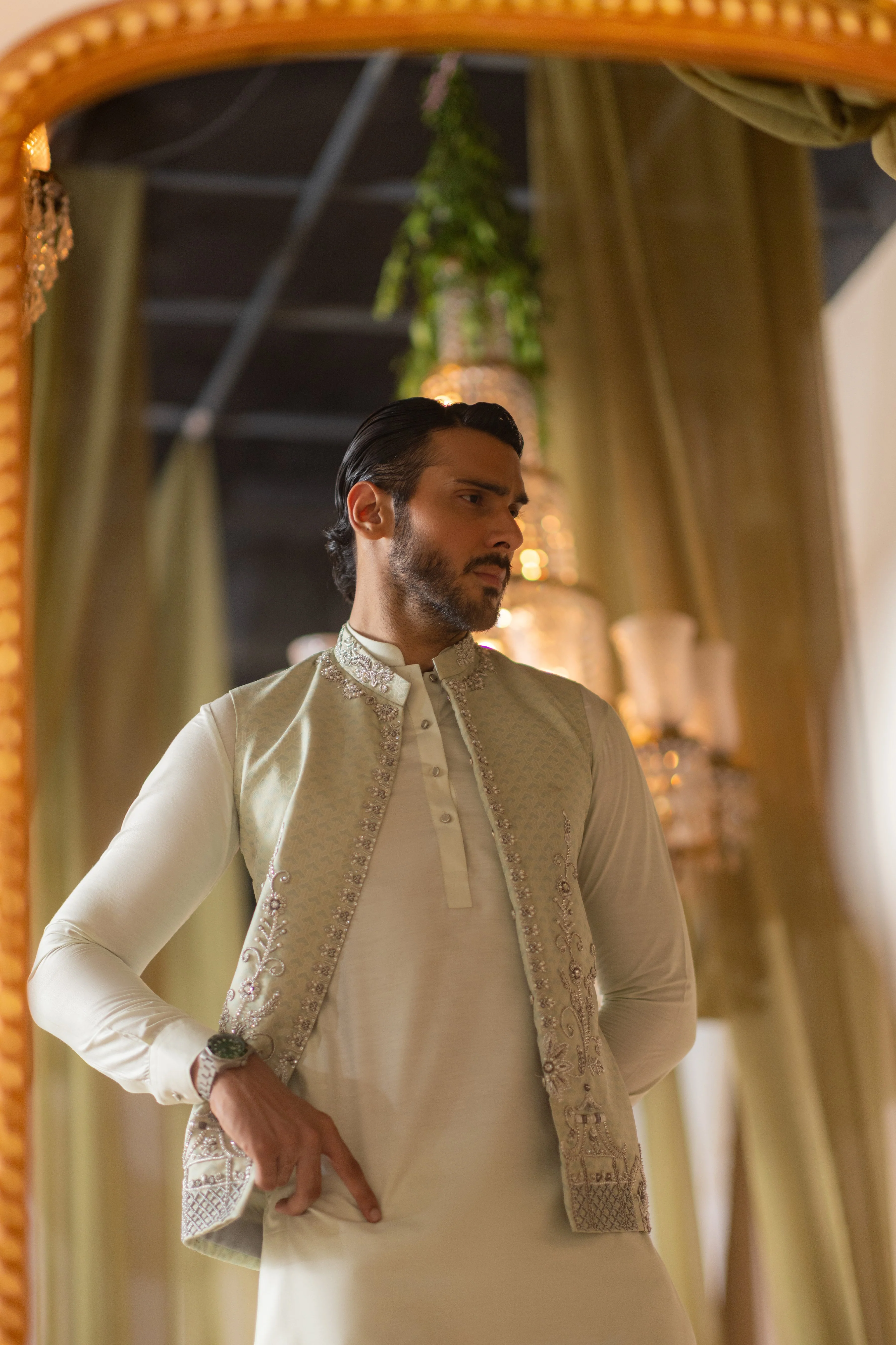 Zayaan Waistcoat - Image 7